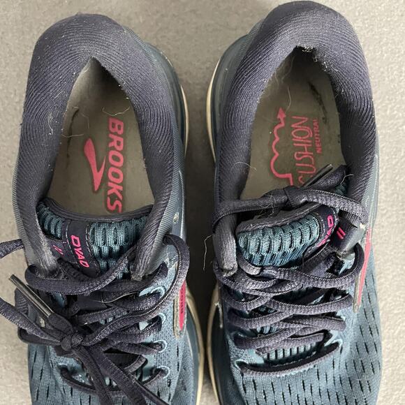 Brooks Shoes Womens Size 6 Blue Dyad 11 Running Sneakers Cushion Neutral - Picture 6 of 14